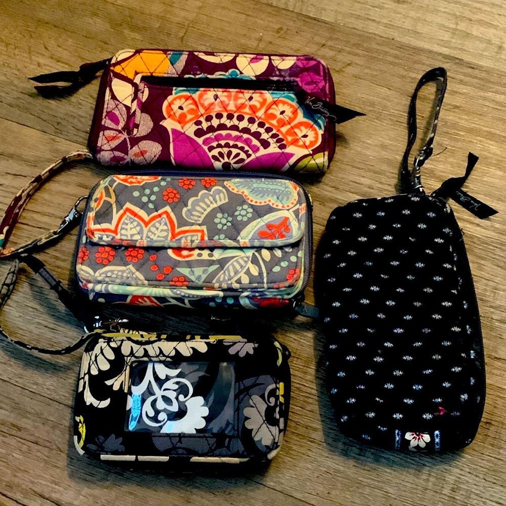 Vera Bradley Wristlet Wallet Bundle (4) Assorted Sizes GUC